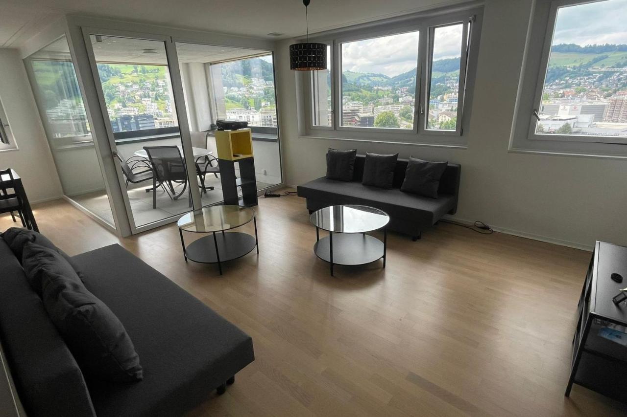 Dream View With Homecinema Netflix & Loggia Apartment